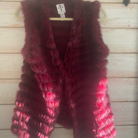 Genuine Rabbit Vest - Picture 6 of 6